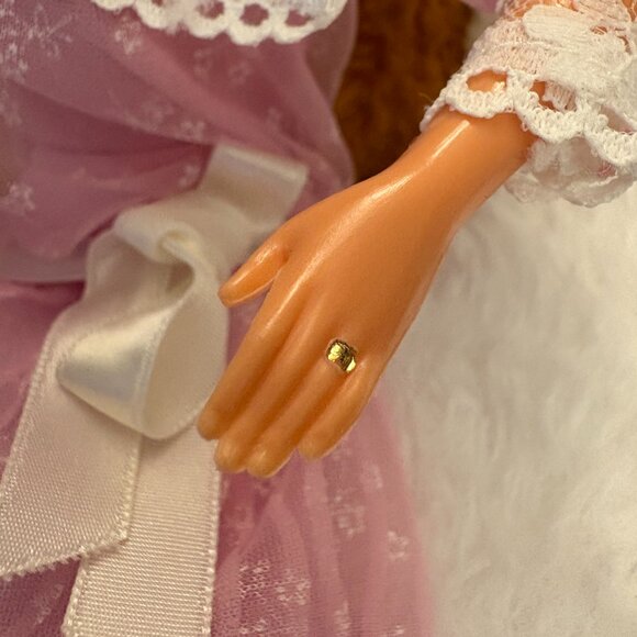 Barbie The Heart Family Mom 1984 Mattel Original Dress / Ring 9078 (SKU: 328TO) - Picture 12 of 16